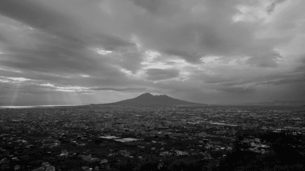 Pompei: Below The Clouds / In Viaggio: The Travels Of Pope Francis