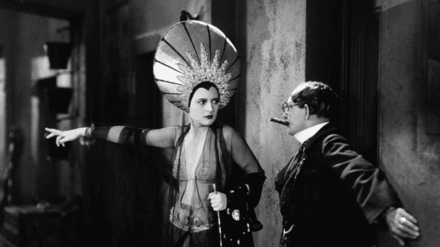 "Cinderella Cinders" / THE DEVIL’S CIRCUS